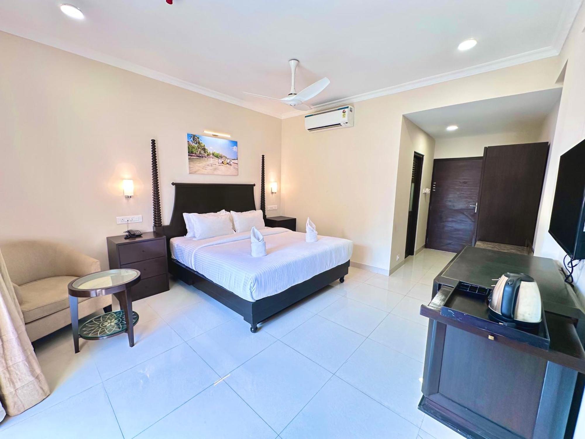 Silver Sands Sunshine - Angaara Candolim Luaran gambar