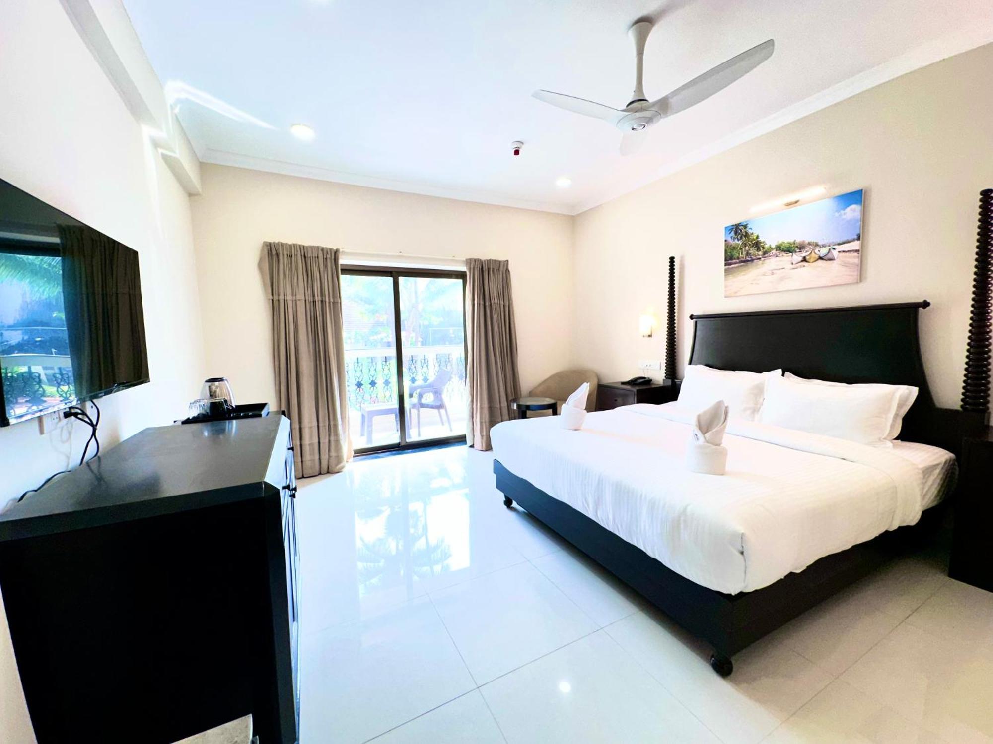 Silver Sands Sunshine - Angaara Candolim Luaran gambar