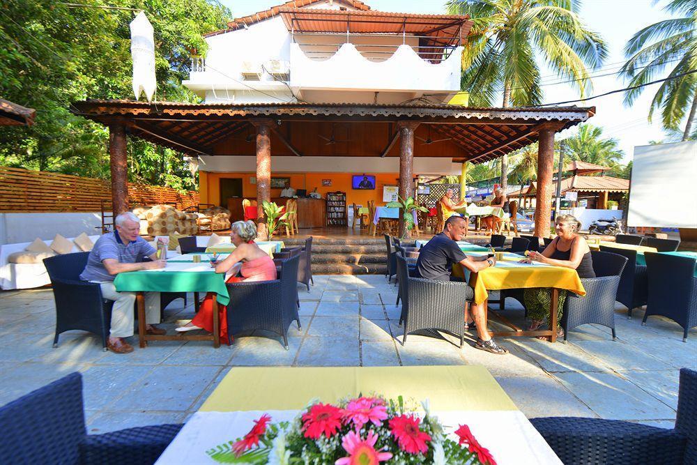 Silver Sands Sunshine - Angaara Candolim Luaran gambar