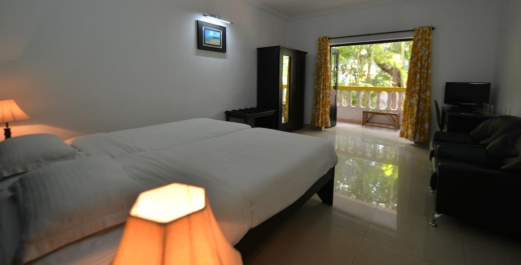 Silver Sands Sunshine - Angaara Candolim Luaran gambar