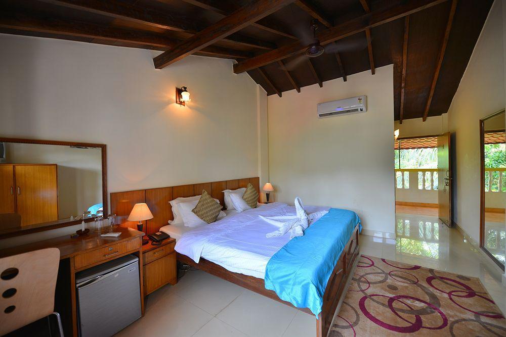 Silver Sands Sunshine - Angaara Candolim Luaran gambar