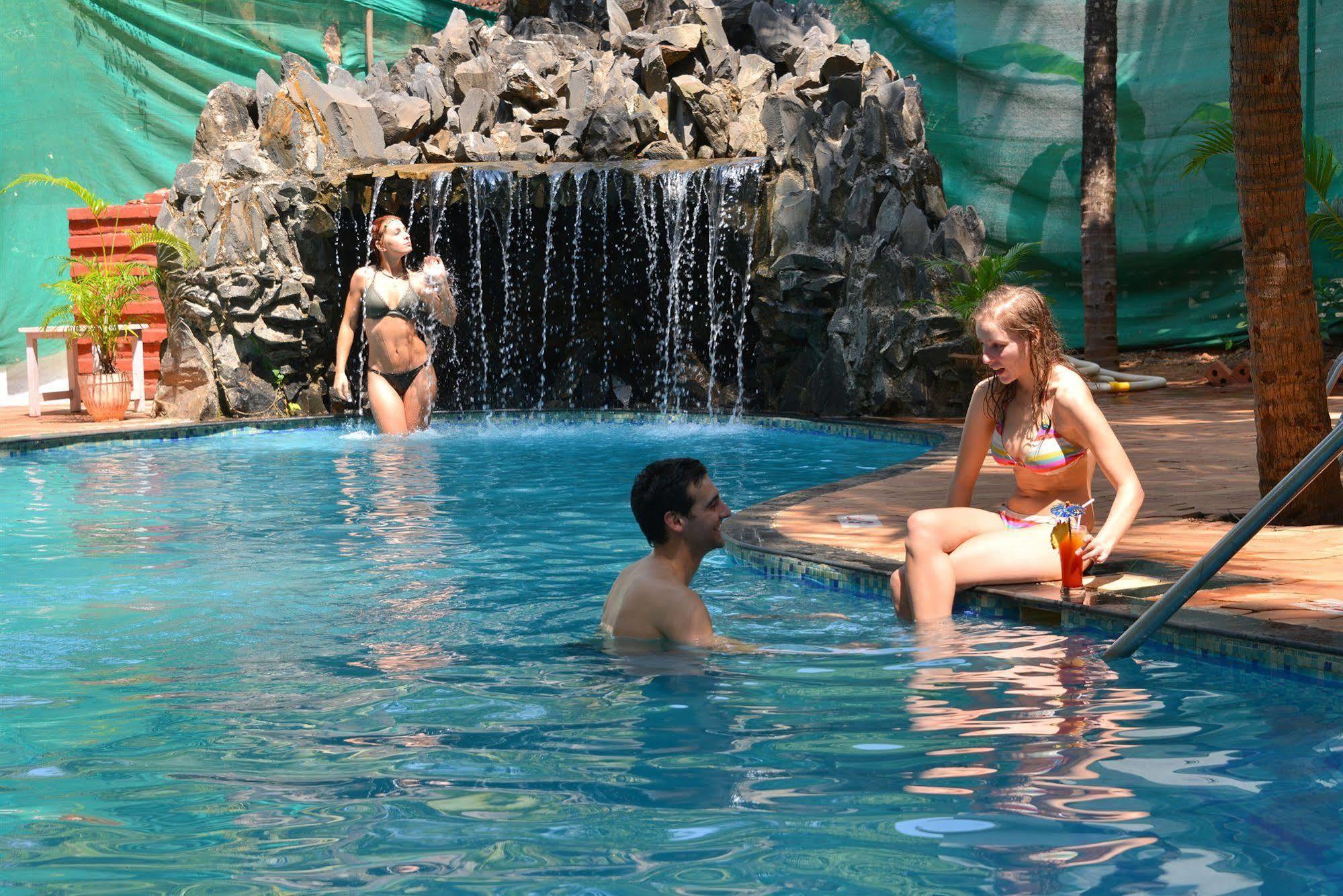 Silver Sands Sunshine - Angaara Candolim Luaran gambar